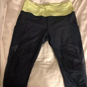 Lululemon Crop Leggings Size 8- navy/yellow